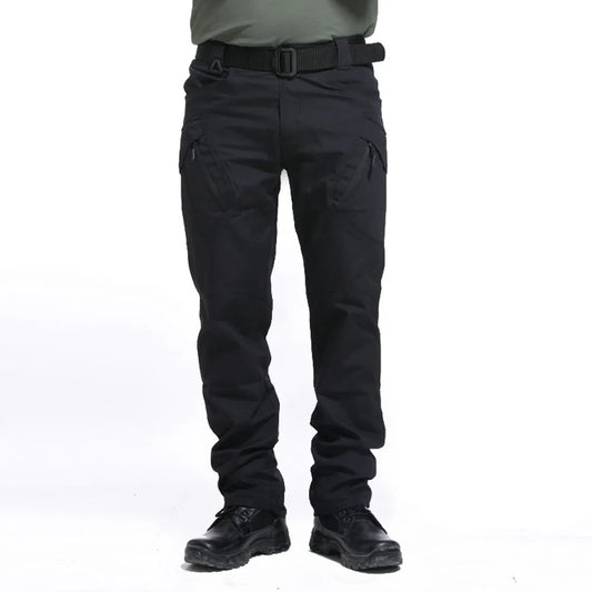 Pantaloni cargo.