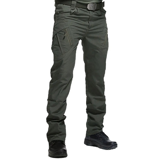 Pantaloni cargo colore verde