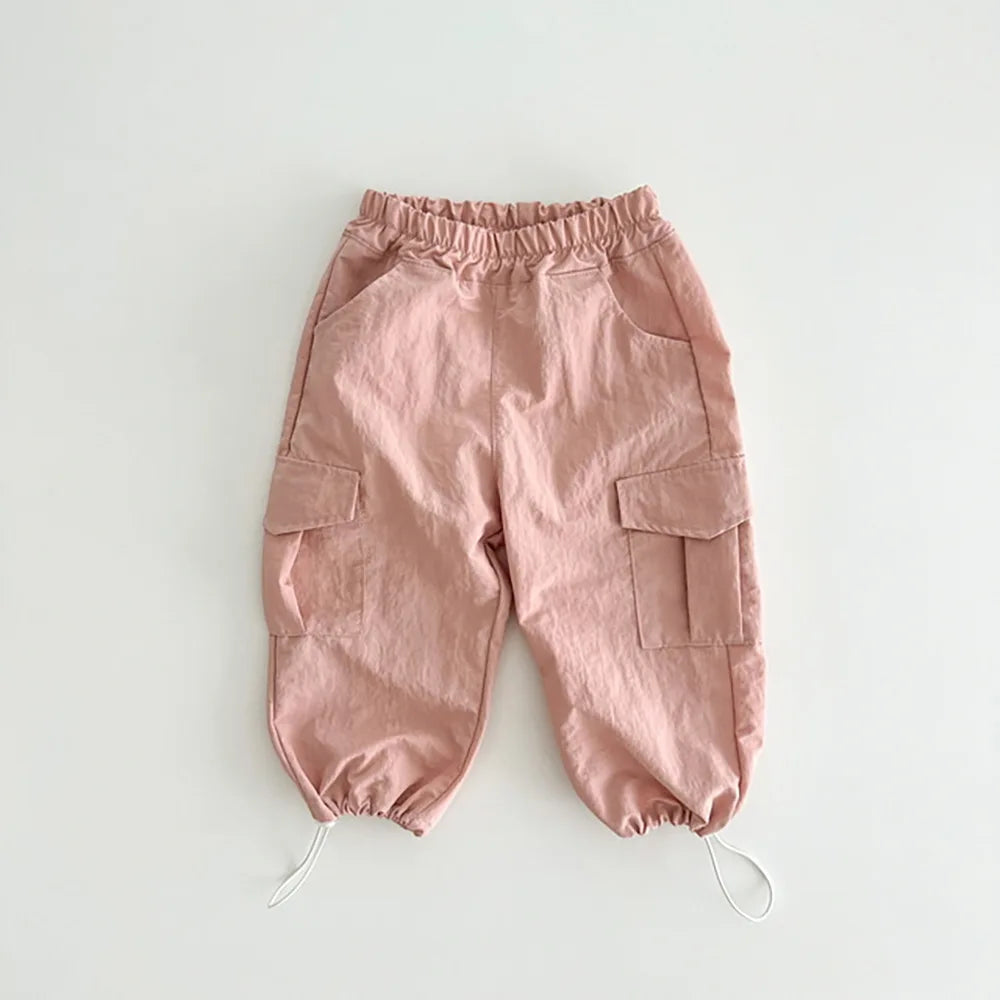 Pantaloni cargo da bambino colore marrone rosa