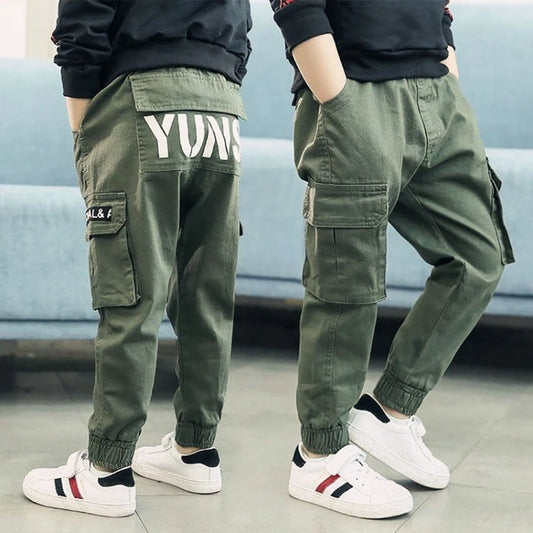 Pantaloni cargo di 10 anni colore kaki