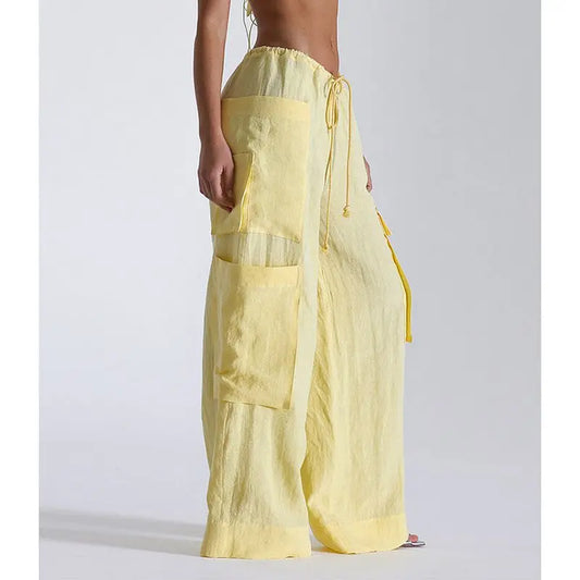 Pantaloni cargo  donna vita bassa giallo vista laterale