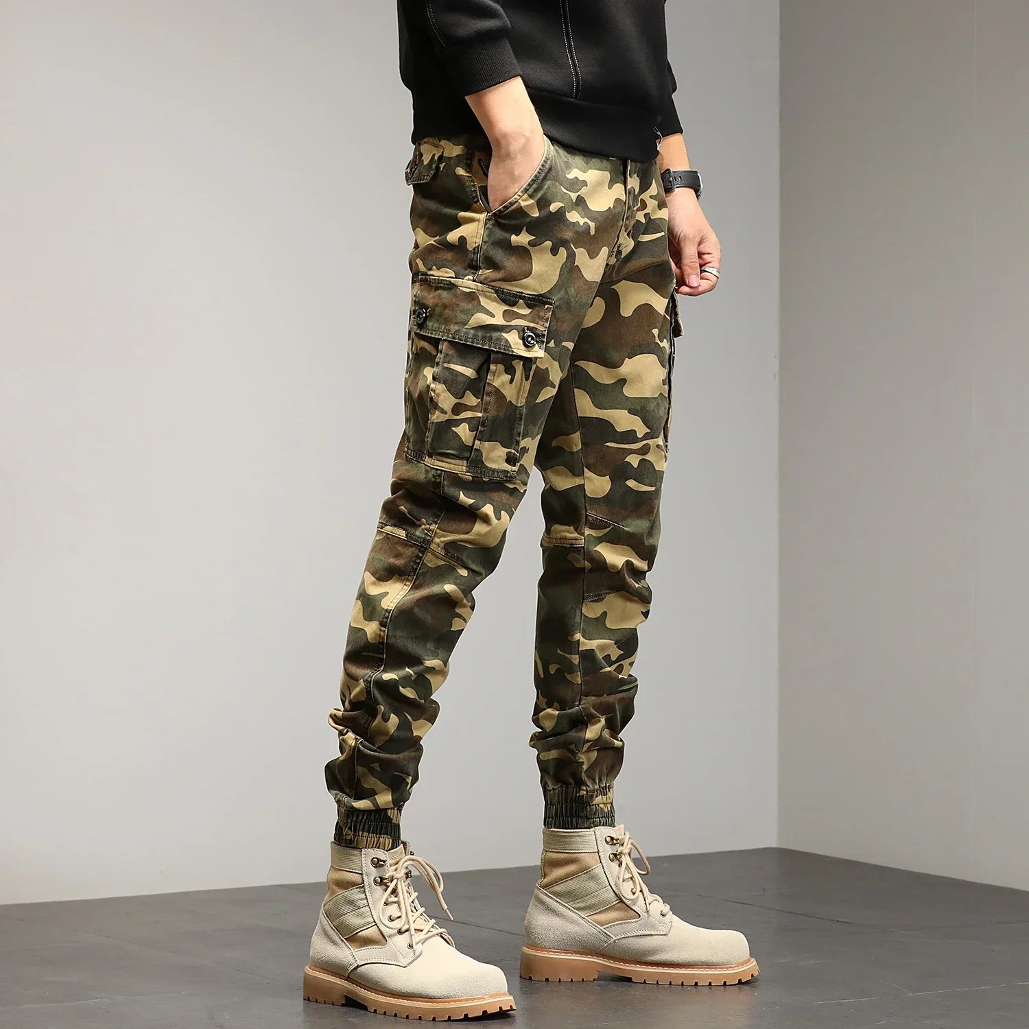 Pantaloni cargo militari