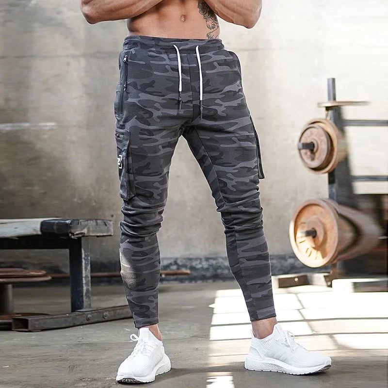 Pantaloni cargo stretti grigio mimetico