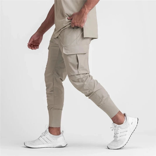 Pantaloni cargo stretti in fondo grigio